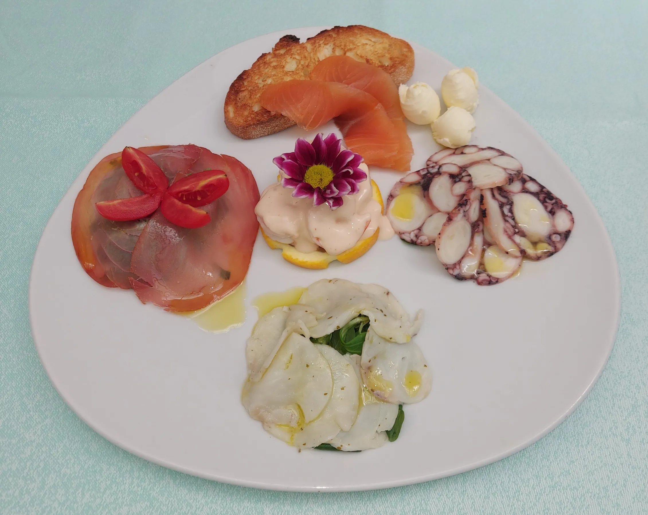 Antipasto misto di pesce