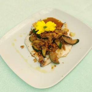 Filetti di orata con zucchine e noci