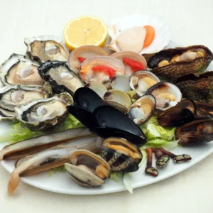 Misto di frutti di mare crudi